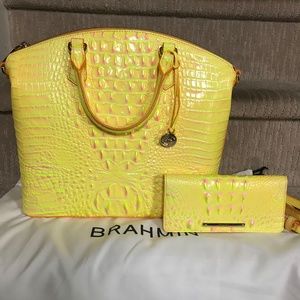 💛 EEUC Brahmin Nova Large Duxbury and Ady Wallet Set 💛